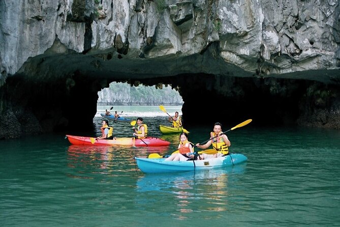 1 Day Tour to Halong Bay Cruise from 3 - 5 star Cruise & Transfer - The guide quality factor: when a good host makes the day feel shorter
