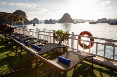 2-day Ha Long Bay Cruise included Transfer, Kayking and Swimming - Day 1 on Ha Long Bay: kayaking, swimming, and eating well