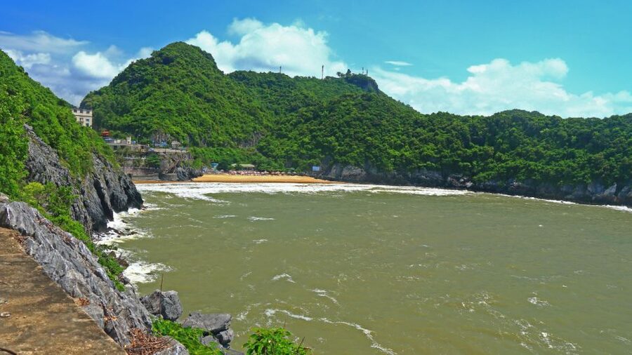 2-Day Ha Long Bay Cruise with Activities - Should You Book This 2-Day Lan Ha and Ha Long Cruise?