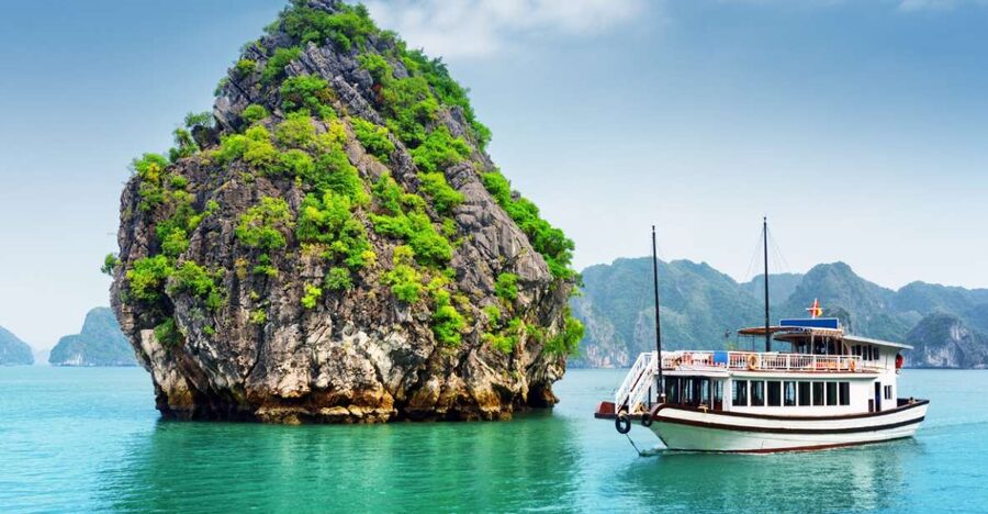 2-Day Ha Long Bay Cruise with Activities - Day 1: Cai Beo Floating Village, Viet Hai Bikes, and a Real Lunch Break