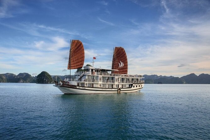 2-Day In Halong Bay Cruise With Transfer From Hanoi - Cabin comfort: air-conditioned ensuite rooms you can actually sleep in