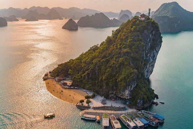 2-Day In Halong Bay Cruise With Transfer From Hanoi - The cooking class: real hands-on food skills (with some variation)