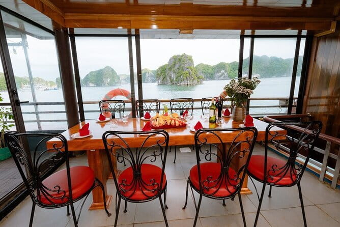 2 Days 1 Night Lan Ha, Ha Long Bay Tour With Licensed Guide - Three-Peach swim time plus lunch on the boat