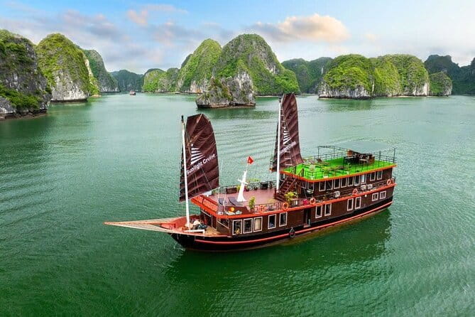 2 Days 1 Night Lan Ha, Ha Long Bay Tour With Licensed Guide - Viet Hai Village: cycling and fish massage for a different Cat Ba rhythm