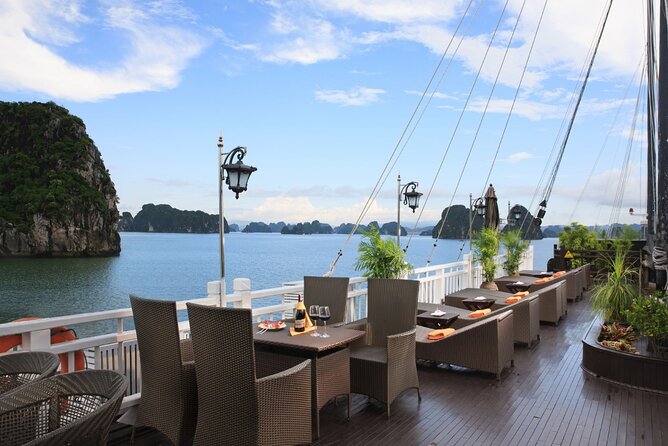 2 Days Halong Bay Tour from Hanoi - From Hanoi Pickup to Tuan Chau Port: how the first day starts