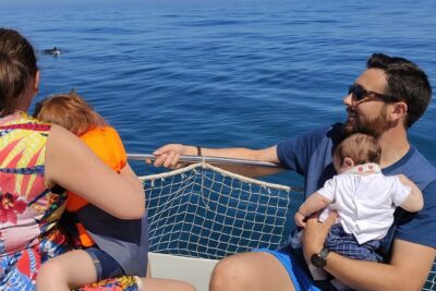 2 h Estepona Bay Tour - Family-friendly crew energy, from knot-tying to safety talk
