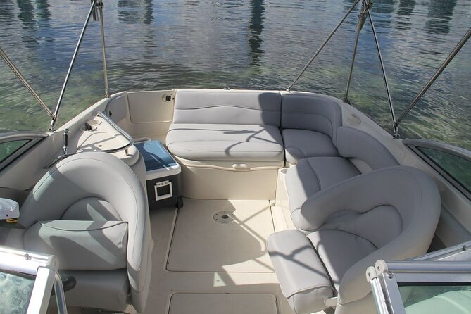 26 Ft Boat, Miami Bay Tour for 2 or 4 hours. 10 people - Boat Comfort, Safety Gear, and What You Actually Need to Bring