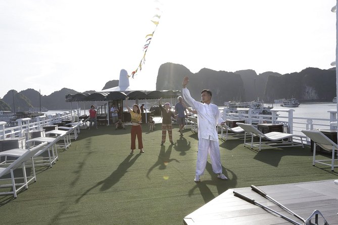 3-Day Halong Bay Cruise on the Starlight - Cabin comfort and included meals: where the $279 value comes from