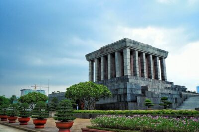 8-Days Hanoi, Sapa Trekking And Halong Bay Cruise - Halong Bay Morning: Sunrise Cruising and a Clean Return to Hanoi