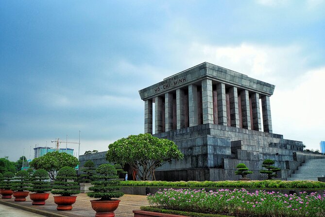 8-Days Hanoi, Sapa Trekking And Halong Bay Cruise - Halong Bay Morning: Sunrise Cruising and a Clean Return to Hanoi