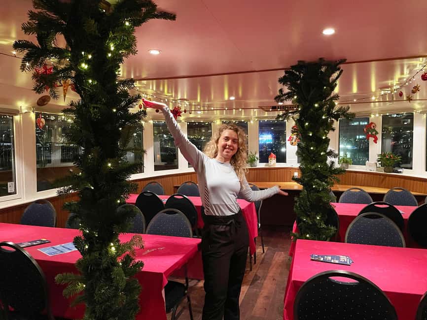 Aarhus: Christmas Harbour Cruise with Local Guide - Getting on Board: Endless Connection and a Warm Setup