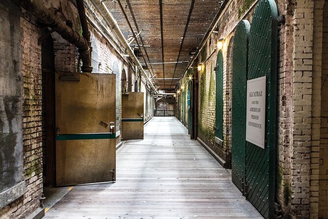 Alcatraz Prison Tour and Golden Gate Bridge Bay Cruise - Logistics that can make or break the day