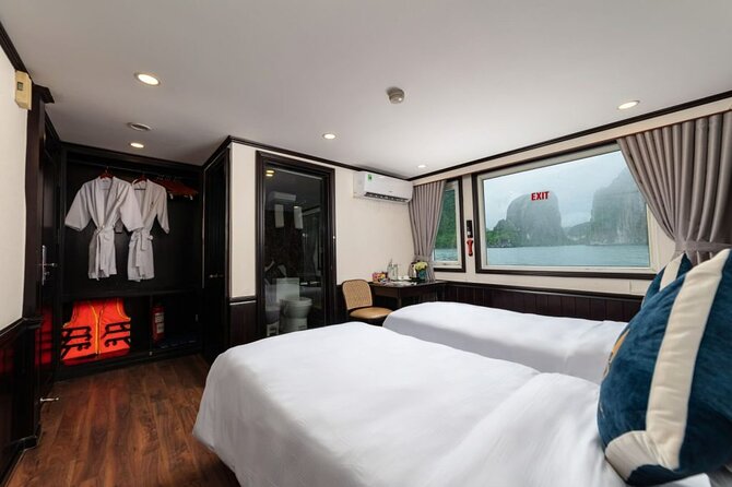 BEST Halong Bay Cruise 2 days 1 night - 5 stars - Day 2: Luon Cave kayaking and Ti Top time again