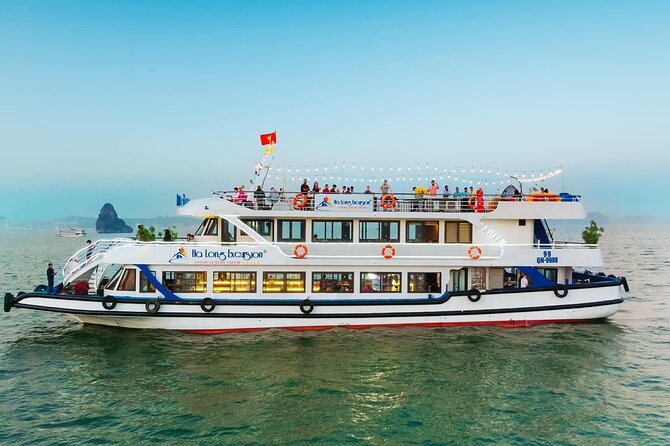 Best Halong Bay Tour One Day On Luxury Cruise 6 Hours Cruising - Luon Cave in a bamboo boat or kayak: the quiet lagoon portion