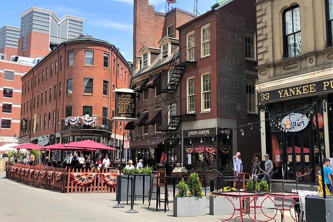 Best of Boston Combo: Harbor Cruise & VIP Freedom Trail - Stop 2: Granary Burying Ground and the Patriots Who Are Still Here