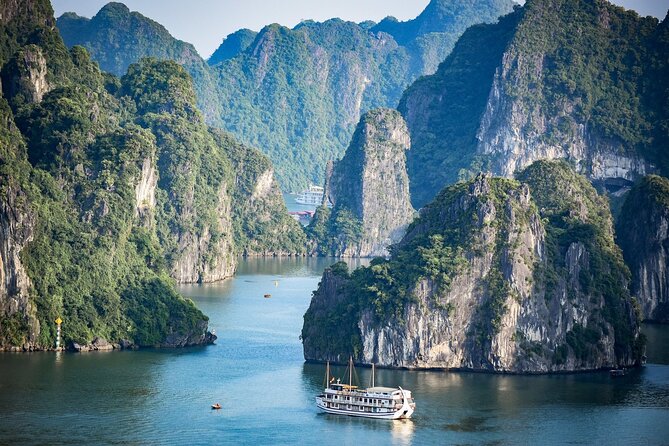 BEST UNIQUE 3-Day Halong Bay Cruise, Lan Ha & Cat Ba Island - Day 1 in Hanoi: pickup, expressway ride, and your first on-ramp to the bay