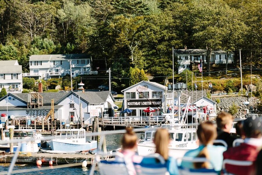 Boothbay Harbor Cruise: Lighthouses, Lobster Haul, and Seals - Weather reality: fog and overcast change the cruise