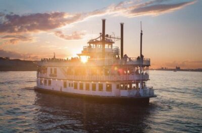 Boston: Scenic Moonlight Harbor Cruise - Rowes Wharf check-in: getting to Gate C without stress