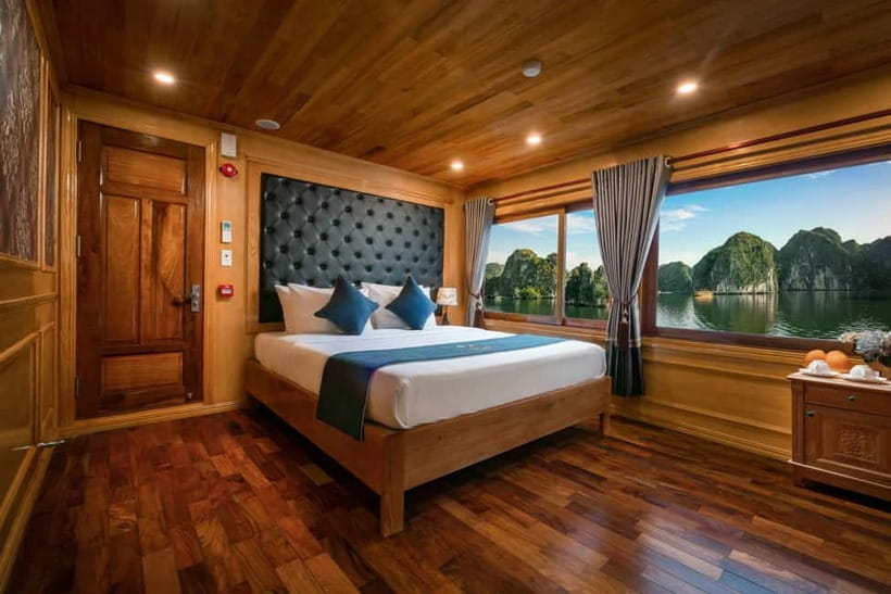 Cat Ba: Lan Ha Bay Cruise with Private Balcony & Small Group - Food onboard: local-market meals that don’t feel like filler