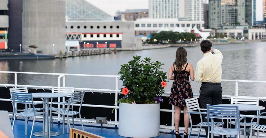 City Cruises Baltimore: Dinner & Dance Harbor Cruise - The Buffet Dinner Menu: Choices That Keep Everyone Happy