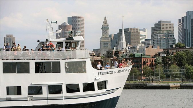City Cruises Boston Historic Sightseeing Harbor Cruise - Why a 60-minute harbor cruise is a smart Boston starter