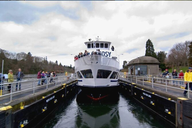 City Sightseeing Seattle HOHO Bus and Locks or Harbour Cruise - Pioneer Square on your feet: the 1.1-mile self-guided walk