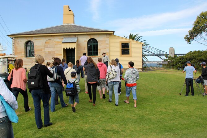 Convicts & Castles: Goat Island Walking Tour Including Sydney Harbour Cruise - Sydney Harbour Cruise After the Walk: How Lunch Fits the Day