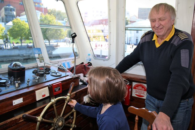 Derwent River Historic Harbour Cruise From Hobart - The South route: Battery Point to Bellerive Bluff and Kangaroo Bay