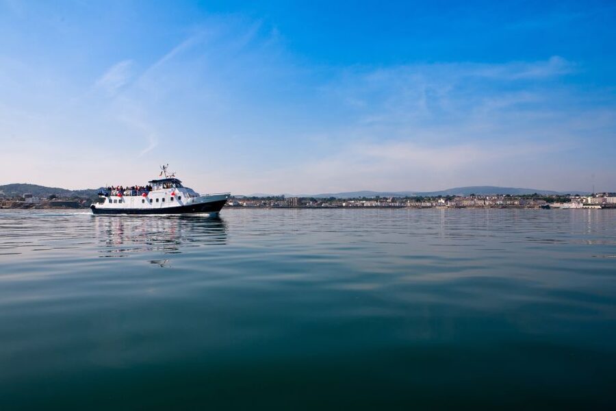 Dublin: Dublin Bay Cruise from Dun Laoghaire to Howth - St Bridget to Howth: what a Dublin Bay sail gives you in 1 hour