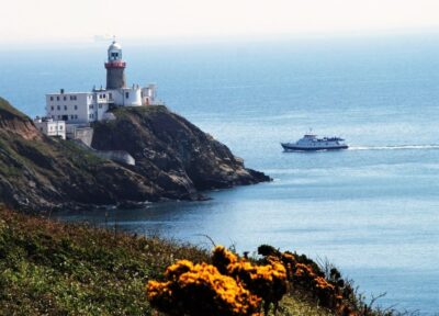 Dublin: Dublin Bay Cruise from Dun Laoghaire to Howth - The $32 value case: views that only work from the water