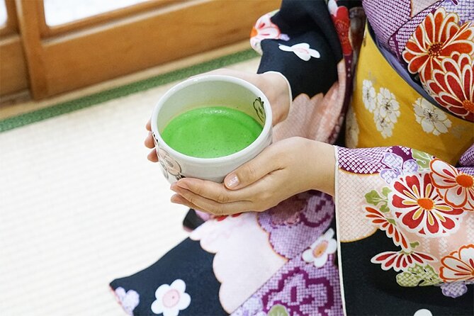 Dynamic Tokyo: Tokyo Tower, Tea Experience, Bay Cruise Day Tour - Matcha at Asakusa: Kaminari Issa and a Hands-On Tea Moment