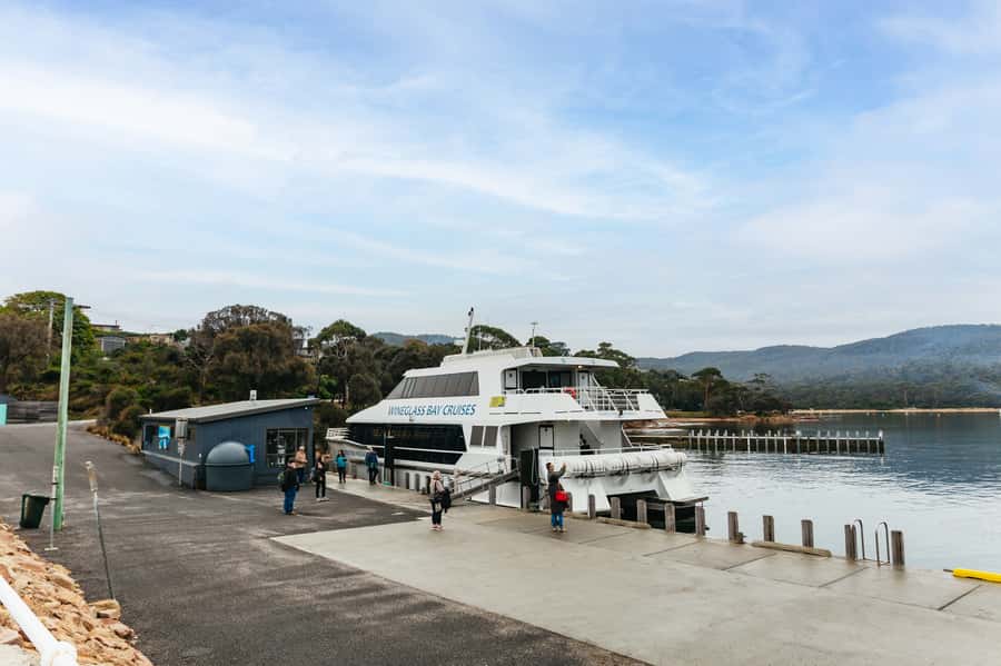 From Coles Bay: Wineglass Bay Cruise with Lunch - Key things that make this cruise worth your time