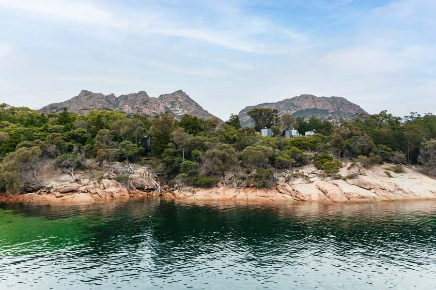 From Coles Bay: Wineglass Bay Cruise with Lunch - Weather, sea conditions, and what to pack for Tasmanian reality
