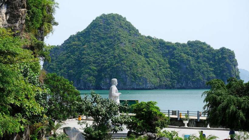 From Hanoi: 1 -Day Halong Bay Cruise With Big & Small Groups - Titov beach time, sunset party options, and how the day flows back