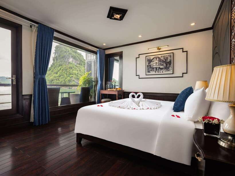 From Hanoi: 2-Day Ha Long Bay and Lan Ha Bay Cruise - Food and onboard service: included meals, plus room service if you need a break