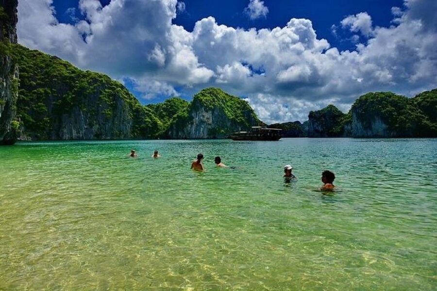 From Hanoi: 2-Day Ha Long Bay Tour with Ninh Binh and Cruise - Packing tips that actually help on these two days