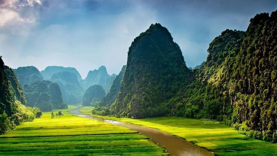 From Hanoi: 2-Day Ninh Binh Tour with Ha Long Bay Cruise - Luon Cave by kayak or bamboo boat (and a monkey chance)
