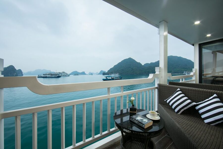 From Hanoi: 3-Day Luxury Tour Ninh Binh & Ha Long Bay Cruise - From Hanoi to Hoa Lu: Temples, Bikes, and a UNESCO Boat Day