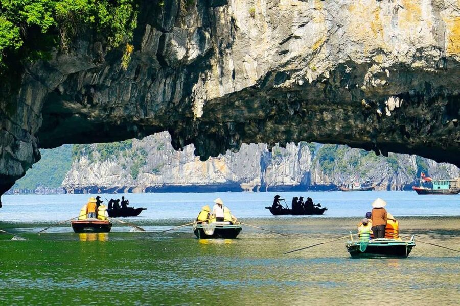 From Hanoi: 3-Day Luxury Tour Ninh Binh & Ha Long Bay Cruise - Day 3 in Lan Ha: Dark & Bright Cave Like a Sea Gate
