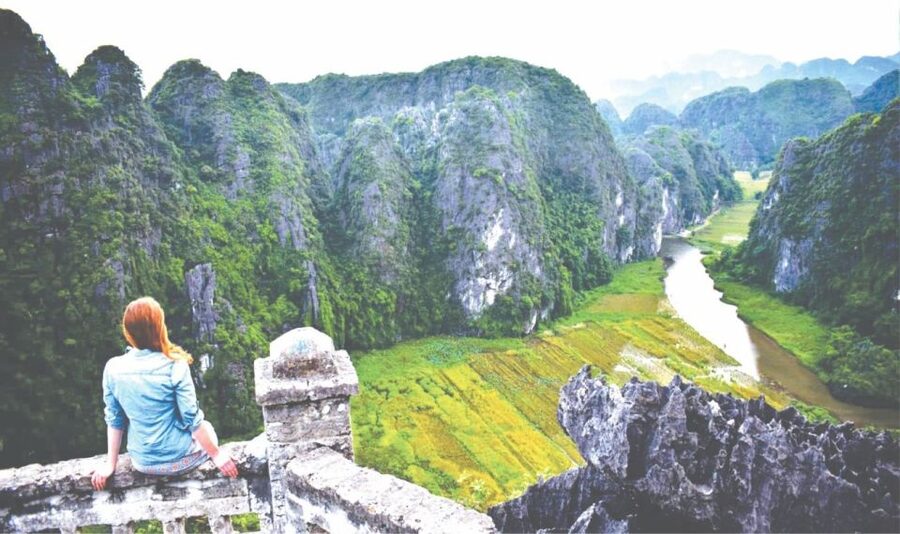 From Hanoi: 3-Day Trip to Ninh Binh with Ha Long Bay Cruise - The cruise nights: private balcony cabins and what to double-check