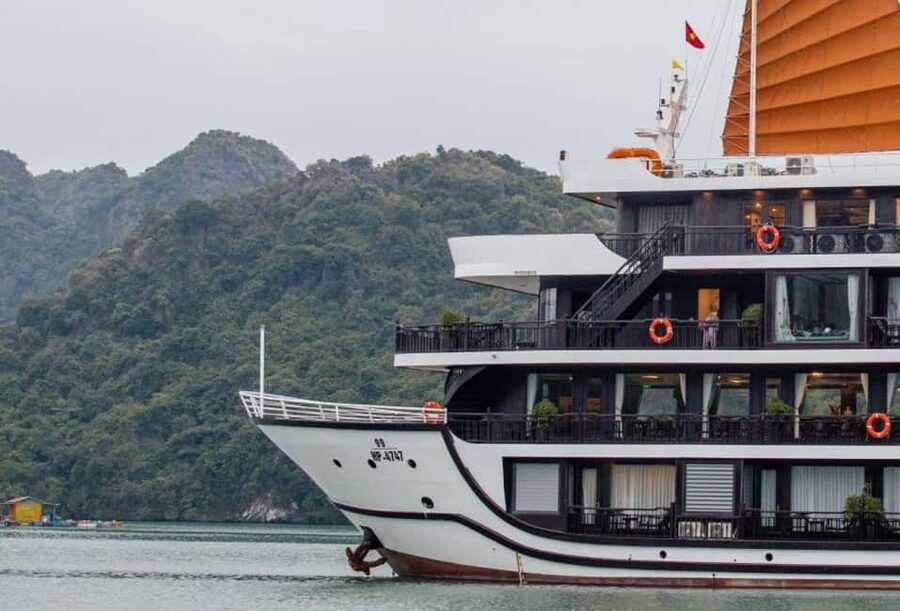From Hanoi: 3D2N Ninh Binh & Ha Long - Lan Ha Bay Cruise - Ninh Binh to Lan Ha: a smart way to cover two very different kinds of drama