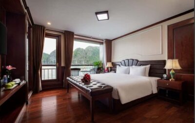 From Hanoi: 3D2N Ninh Binh & Ha Long - Lan Ha Bay Cruise - Day 1: Hoa Lư, bike through village life, then Trang An and Mua Caves views