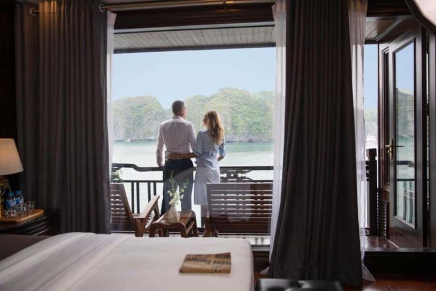 From Hanoi: 3D2N Ninh Binh & Ha Long - Lan Ha Bay Cruise - Food and onboard activities: the part that makes it feel like more than sightseeing