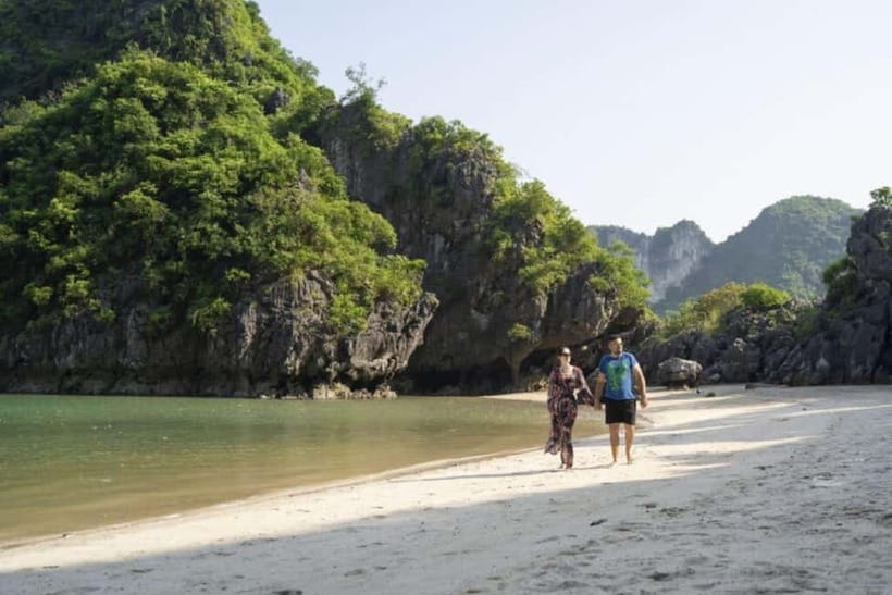 From Hanoi : 4-day Ninh Binh-Halong Bay Cruise with Balcony - Day 4: Sung Sot Cave early, then back to Hanoi