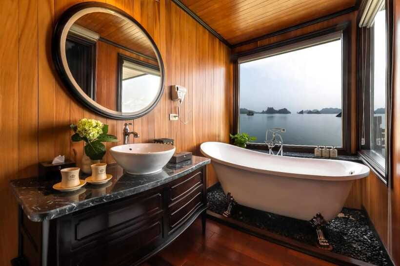 From Hanoi or Ha Long: 2-Day Ha Long Bay & Lan Ha Bay Cruise - Day 2 Wake-Up: Tea or Coffee and a Morning Calm Session