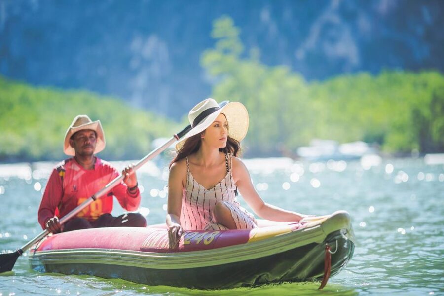 From Phuket: James Bond and Phang Nga Bay Tour by Speedboat - Khao Phing Kan and the Small Shops: How to Avoid Getting Rushed