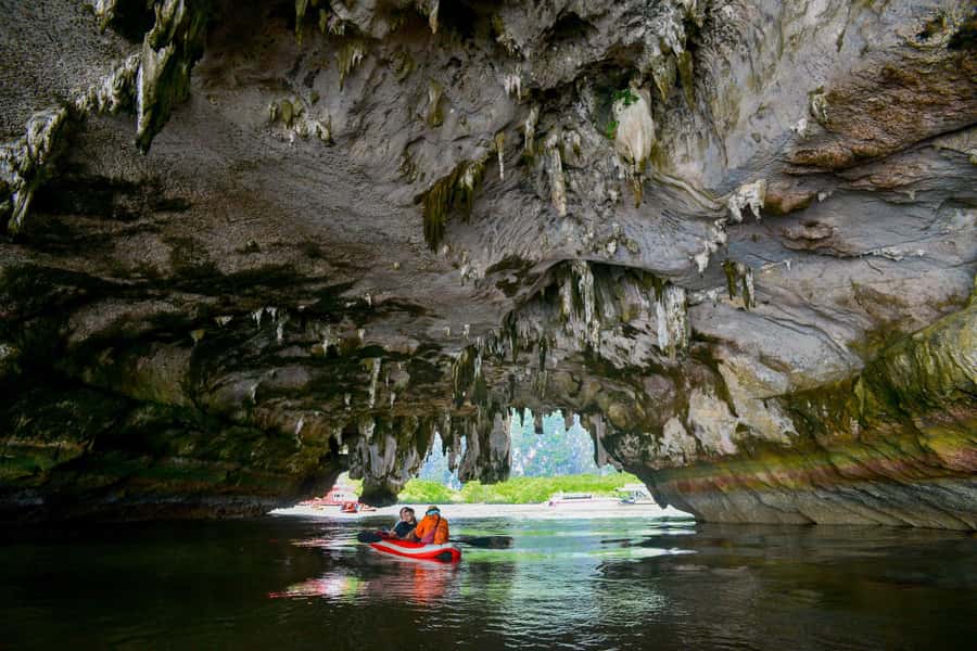 From Phuket: James Bond & Phang Nga Bay Tour by Longtail - Koh Panyee floating village: lunch with real local texture