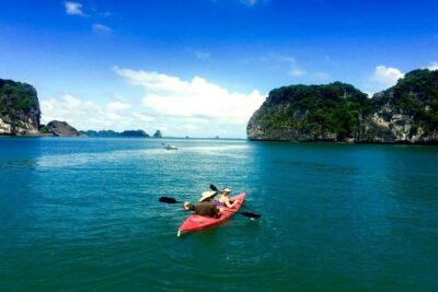 Full-Day Halong Bay Tour Including Kayaking from Hanoi - Dong Thien Cung: the Heaven Palace Cave stop