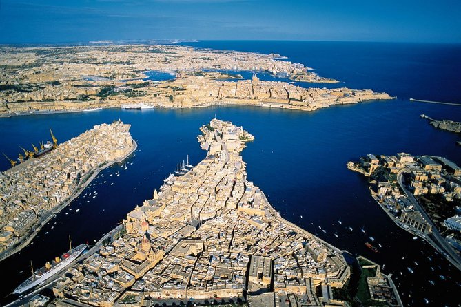 Grand Harbour & Marsamxett harbour cruise guided tour including transport - The boat ride: two hours that earn their place on your day