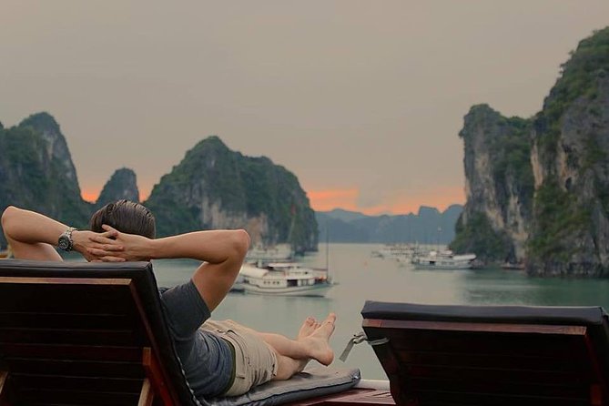 Halong Bay Cruise 3D2N - Kayaking Explorer & Round-trip transfer from Hanoi - Day 2: Drum Cave kayaking, Fairy Lake cruising, and a cultured pearl stop